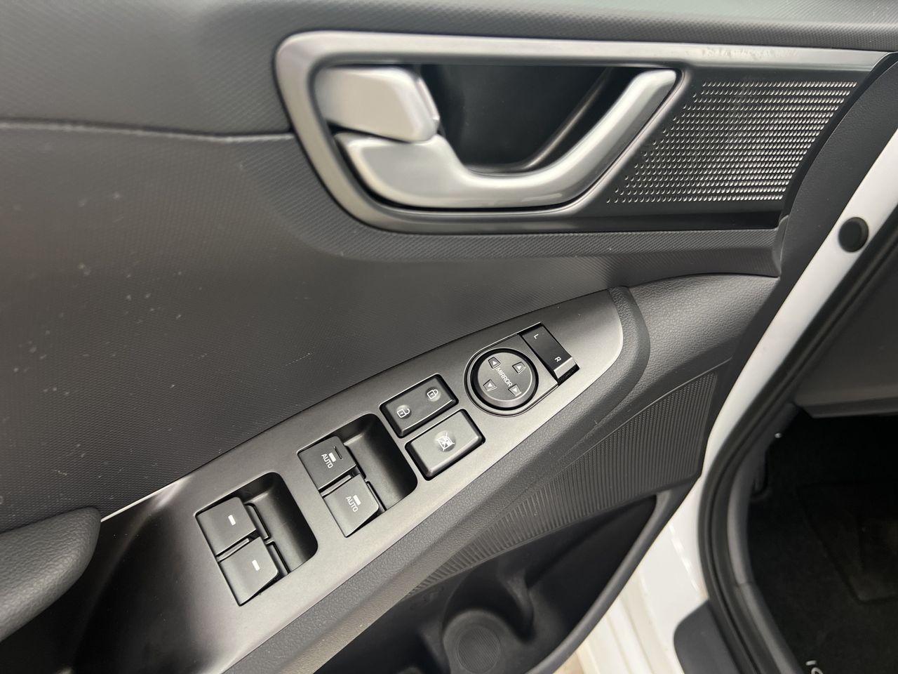 Hyundai IONIQ 1.6 GDI HEV Klass DCT - Foto 25