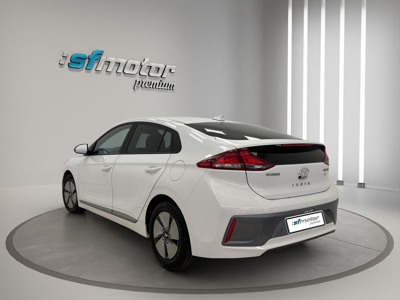 Hyundai IONIQ 1.6 GDI HEV Klass DCT - Foto 5