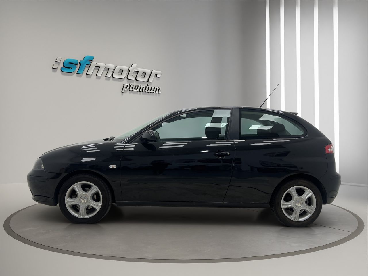 Seat Ibiza 1.4 16V 100 CV FÓRMULA SPORT - Foto 4