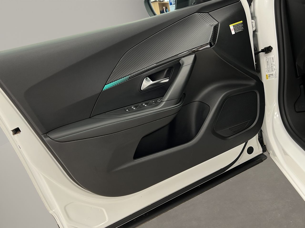 Peugeot 2008 Allure BlueHDI 81kW (110CV) - Foto 13