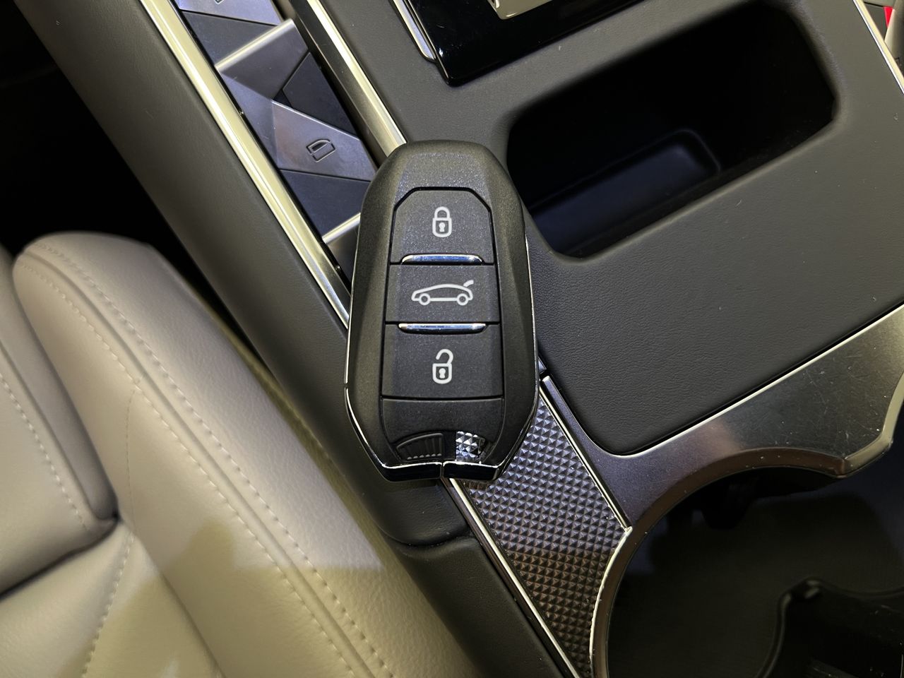DS DS 7 2021 CROSSBACK E-TENSE TODOTERRENO 1.6 225 GRAND CHIC AUTO RIVOLI - Foto 24