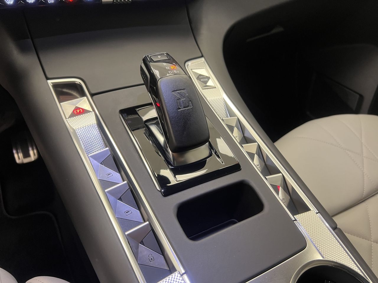 DS DS 7 2021 CROSSBACK E-TENSE TODOTERRENO 1.6 225 GRAND CHIC AUTO RIVOLI - Foto 36