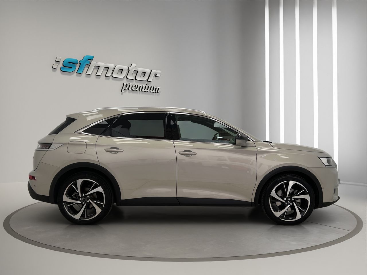 DS DS 7 2021 CROSSBACK E-TENSE TODOTERRENO 1.6 225 GRAND CHIC AUTO RIVOLI - Foto 8