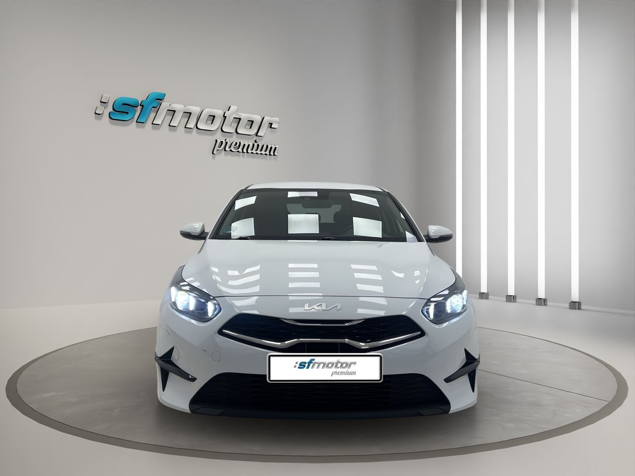 Kia Ceed TECH 1.6 CRDI 135CV AT7 E6D - Foto 3