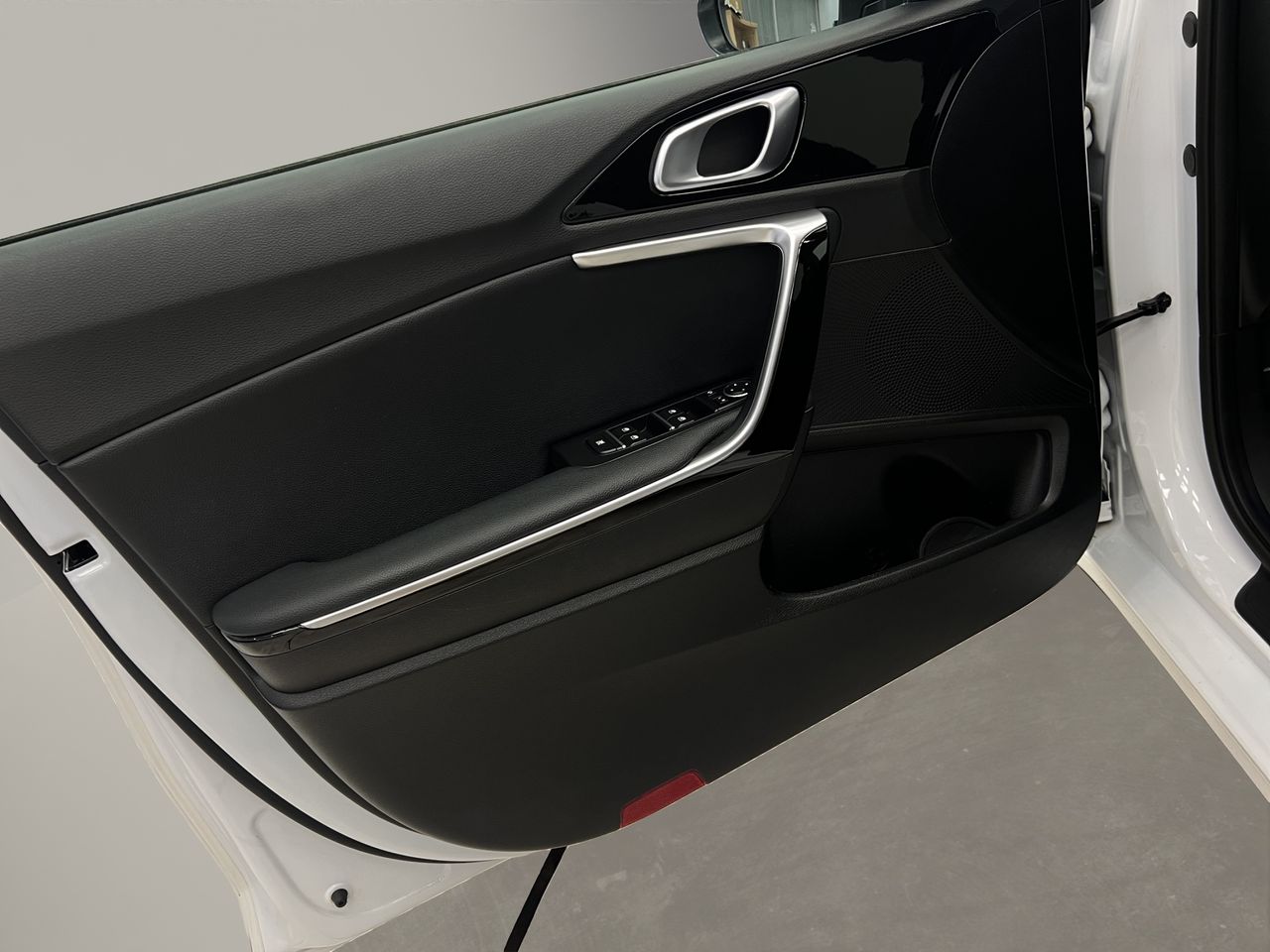 Kia Ceed TECH 1.6 CRDI 135CV AT7 E6D - Foto 13
