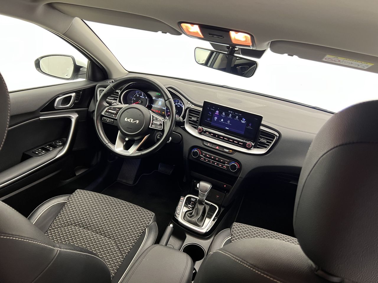 Kia Ceed TECH 1.6 CRDI 135CV AT7 E6D - Foto 38