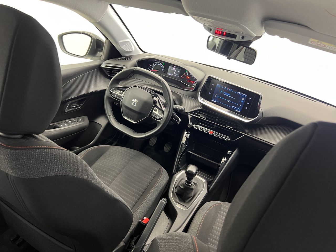 Peugeot 208 BERLINA CON PUERTO BlueHDi 73kW (100CV) Active Pack - Foto 34