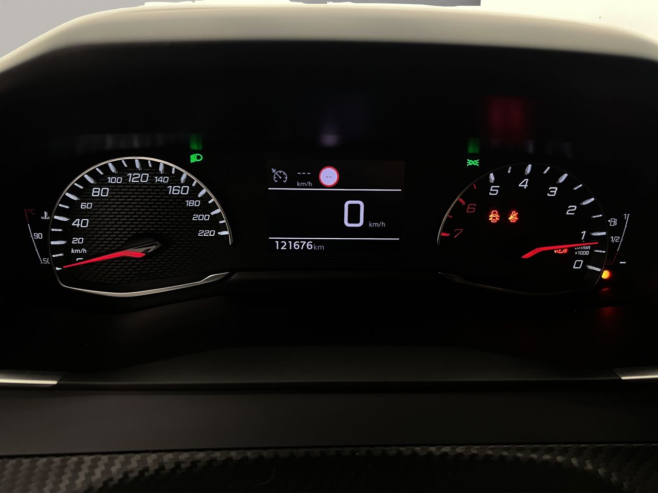 Peugeot 208 BERLINA CON PUERTO BlueHDi 73kW (100CV) Active Pack - Foto 12