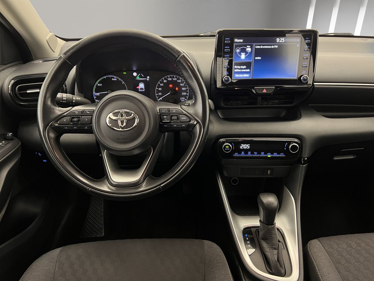 Toyota Yaris 1.5 120H Active Tech / BERLINA CON PORTÓN - Foto 14