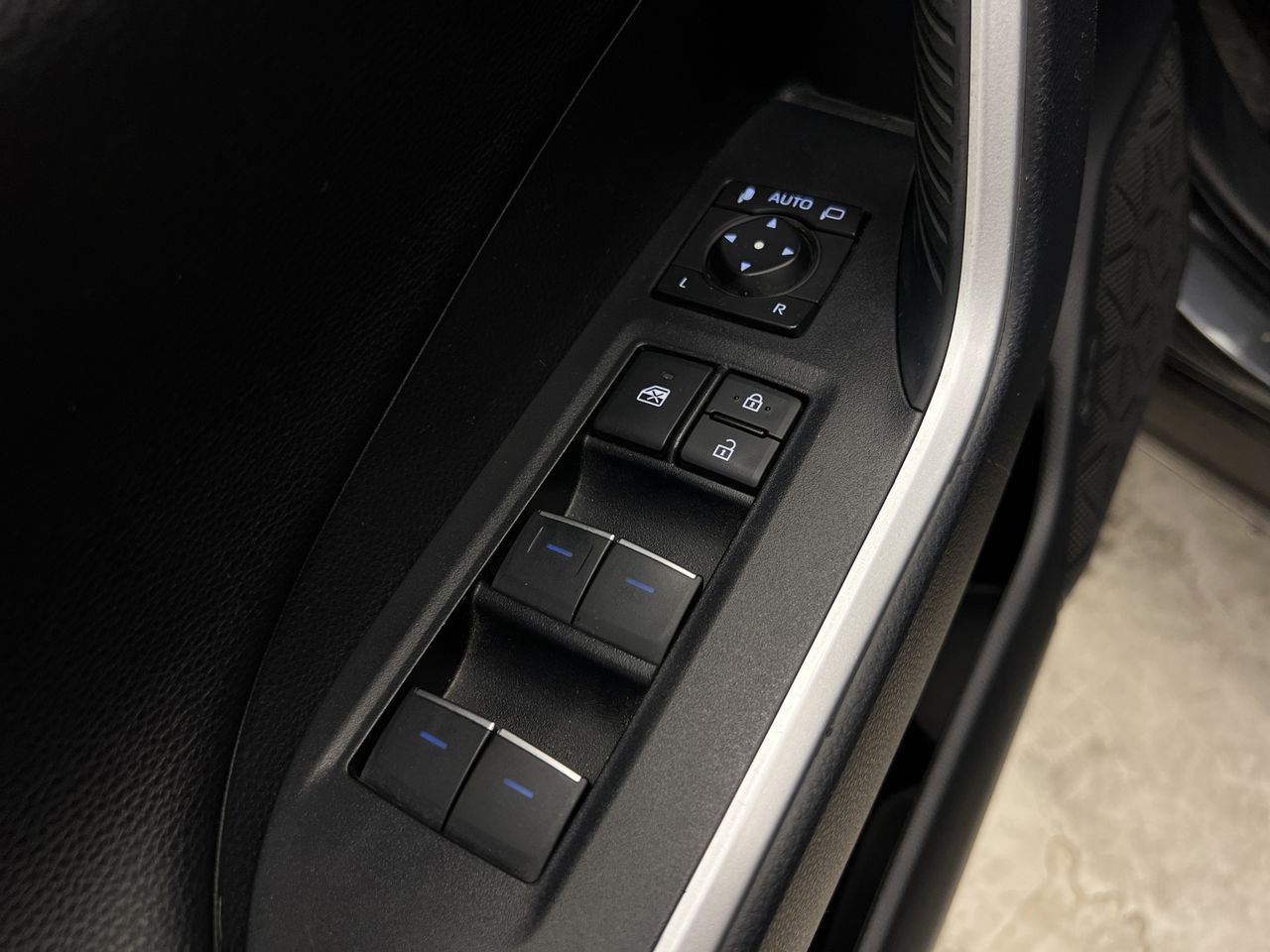 Toyota Rav4 Plug-in Hybrid (PHEV) Enchufable Gasolina - Foto 23