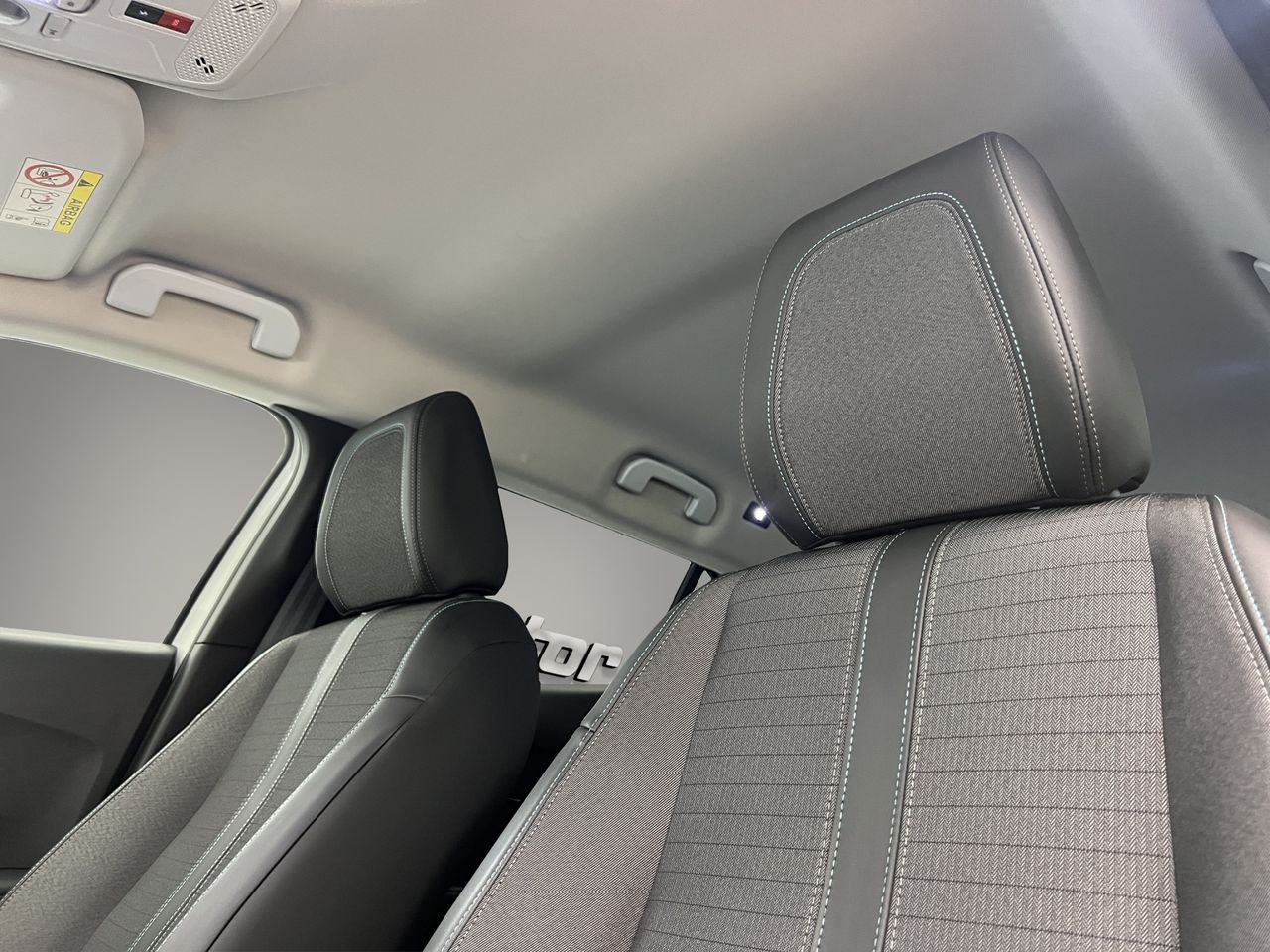 Peugeot 2008 TODOTERRENO Allure Pack BlueHDI 81kW (110CV) - Foto 23