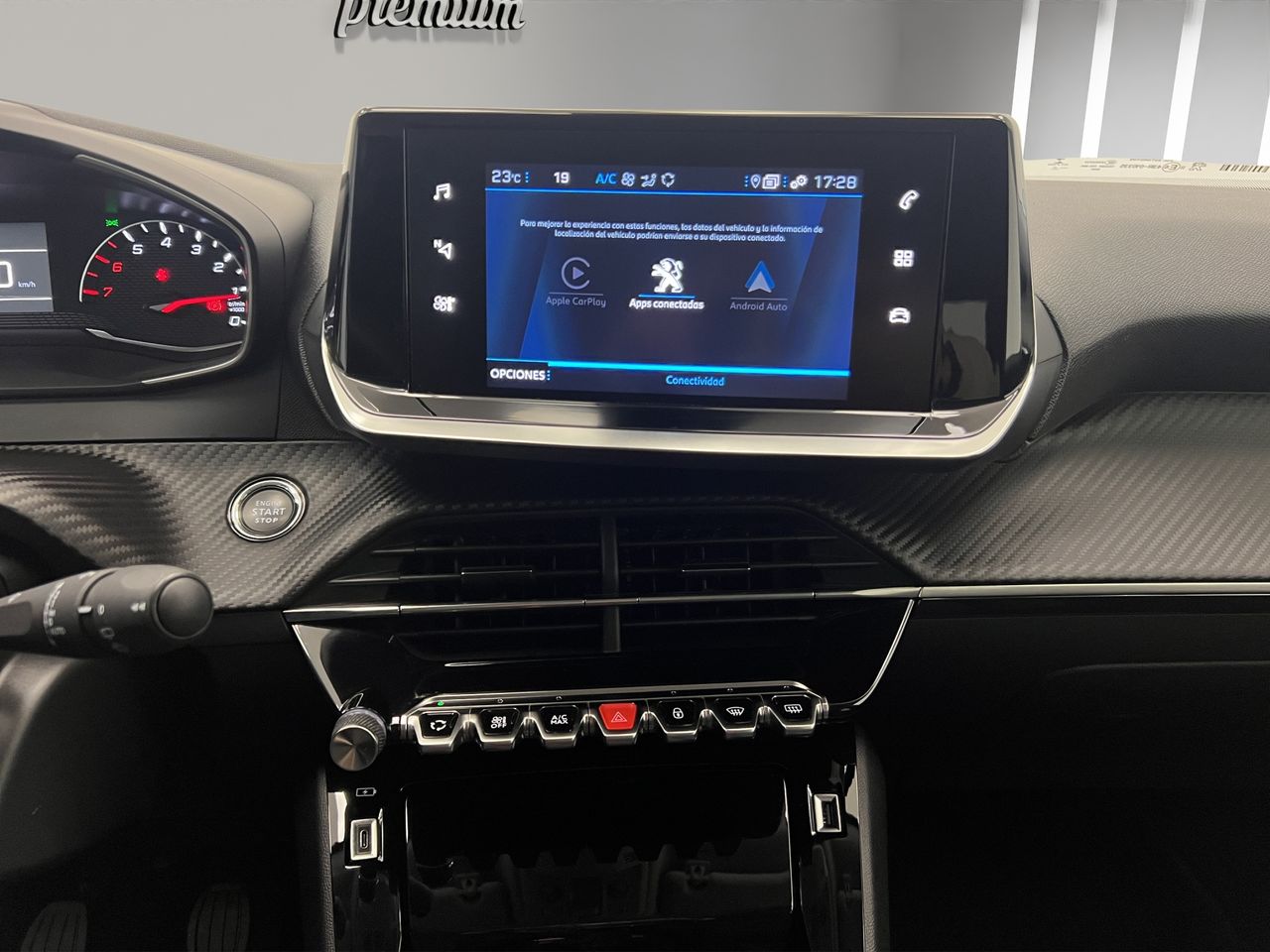 Peugeot 2008 TODOTERRENO Allure Pack BlueHDI 81kW (110CV) - Foto 17