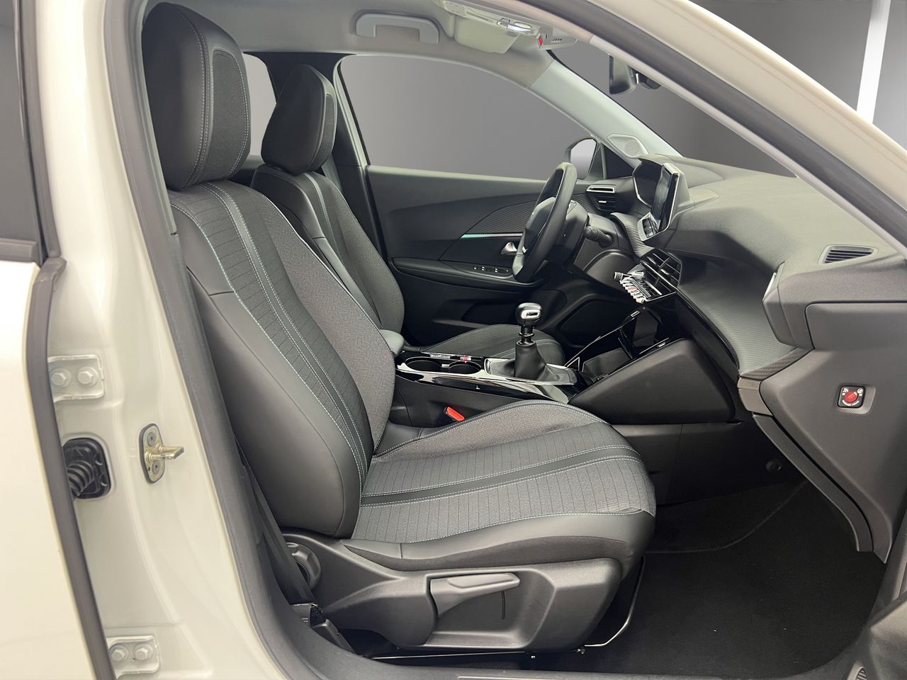 Peugeot 2008 TODOTERRENO Allure Pack BlueHDI 81kW (110CV) - Foto 19