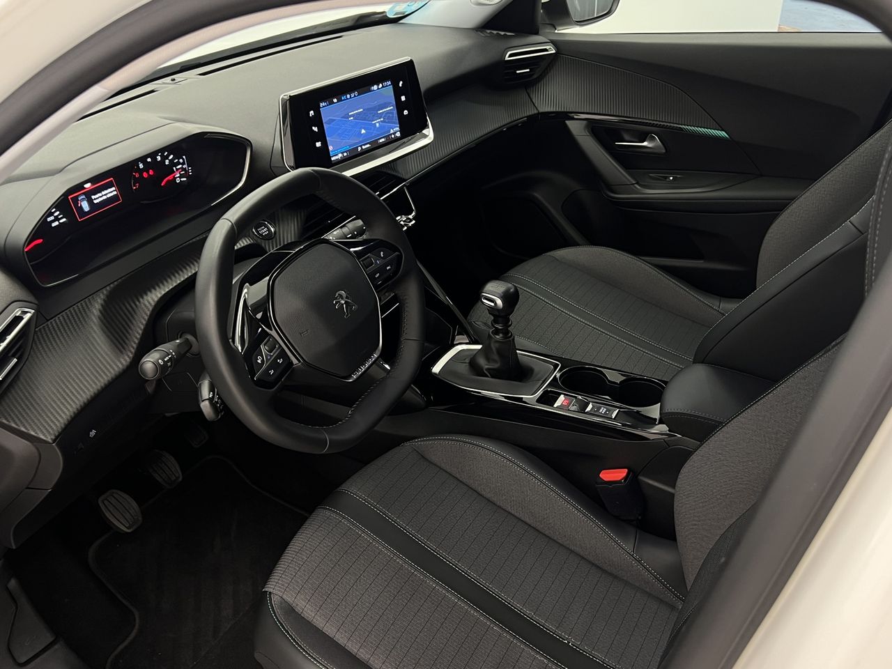 Peugeot 2008 TODOTERRENO Allure Pack BlueHDI 81kW (110CV) - Foto 37