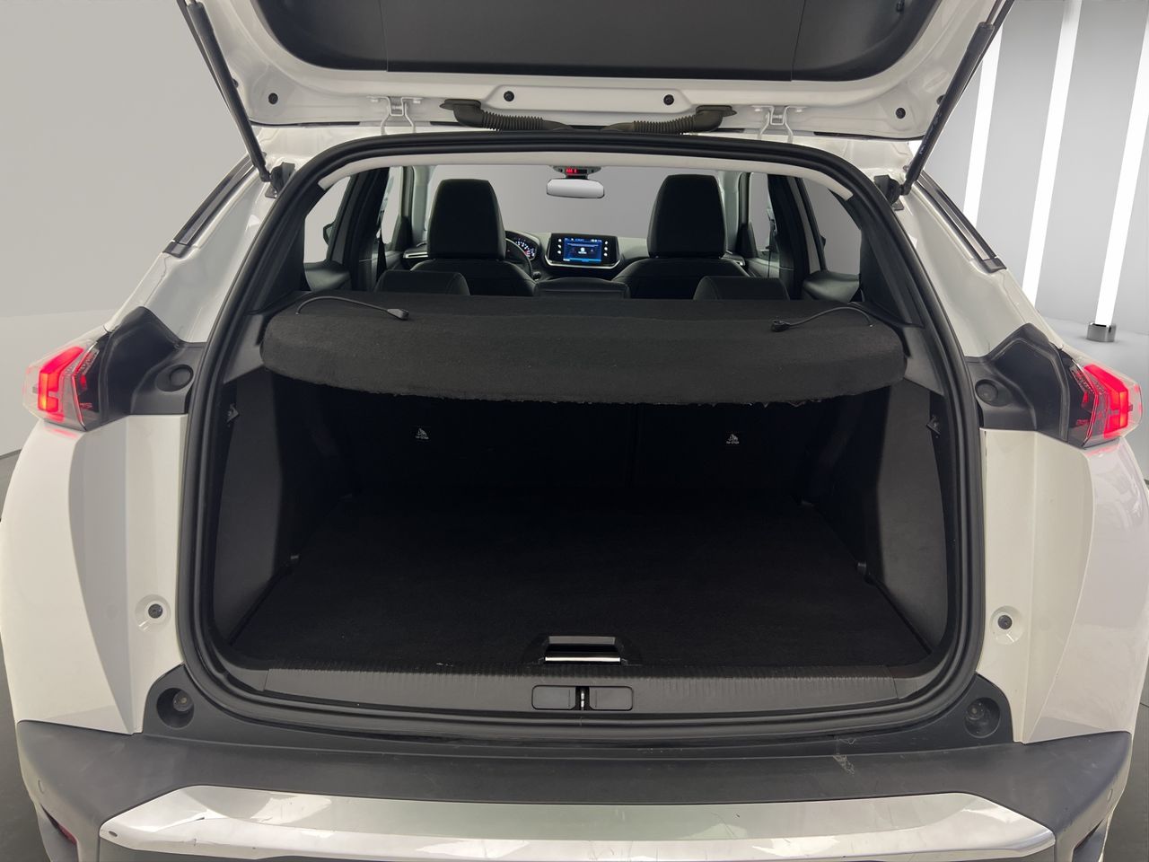 Peugeot 2008 TODOTERRENO Allure Pack BlueHDI 81kW (110CV) - Foto 21
