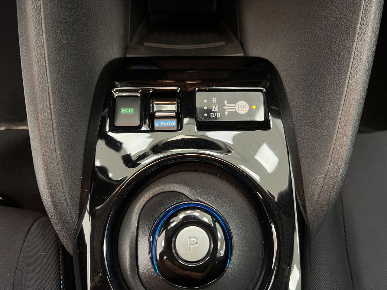Nissan Leaf 40kWh Acenta - Foto 29