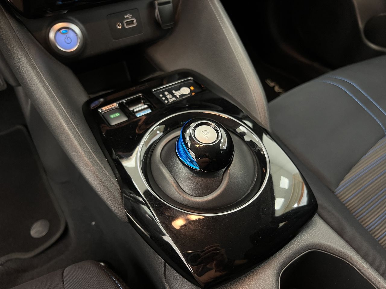 Nissan Leaf 40kWh Acenta - Foto 28