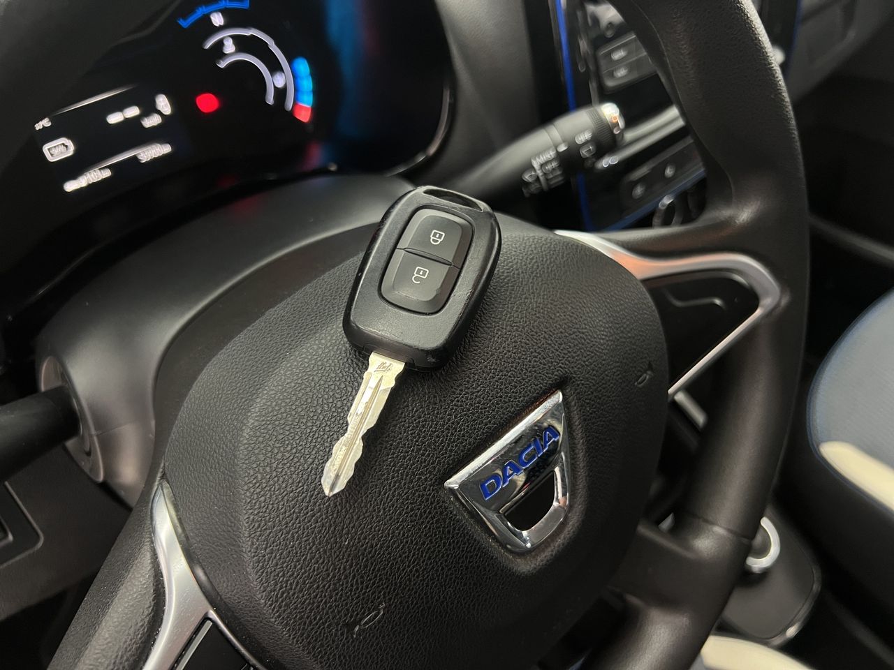 Dacia Spring Comfort Electric 33kW (45CV) - Foto 24