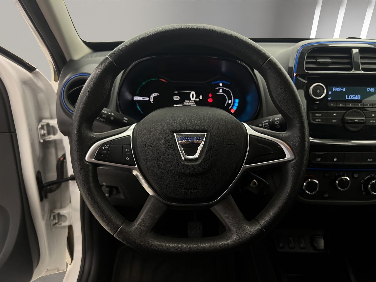 Dacia Spring Comfort Electric 33kW (45CV) - Foto 11