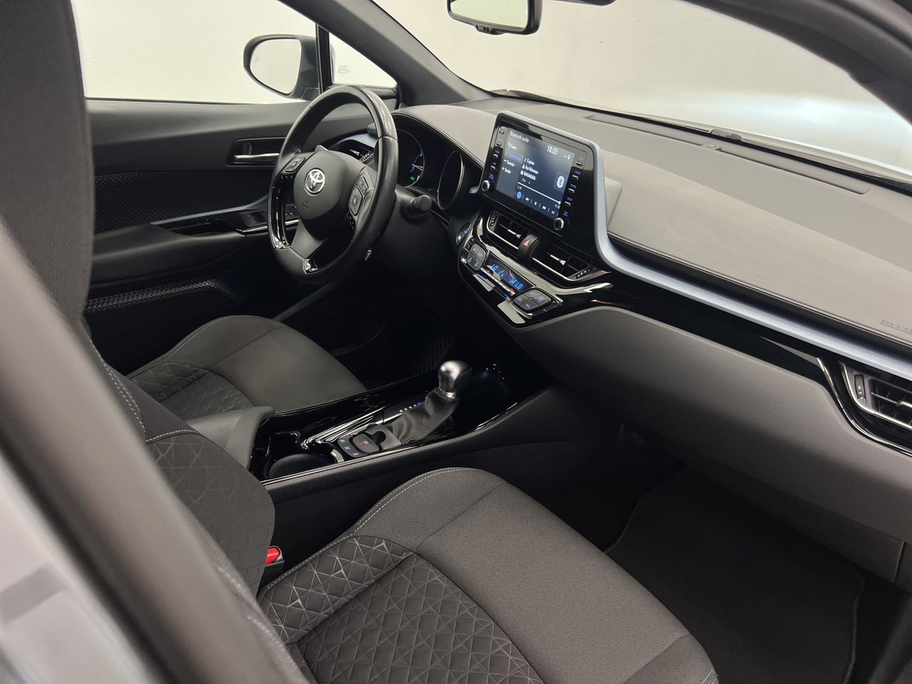 Toyota C-HR 1.8 125H Advance - Foto 32