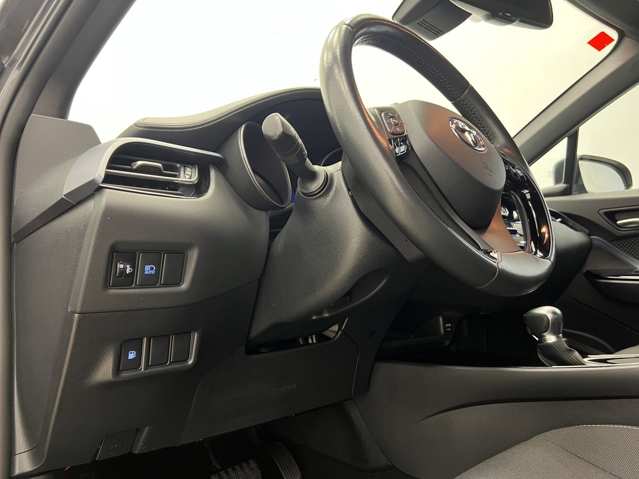 Toyota C-HR 1.8 125H Advance - Foto 25