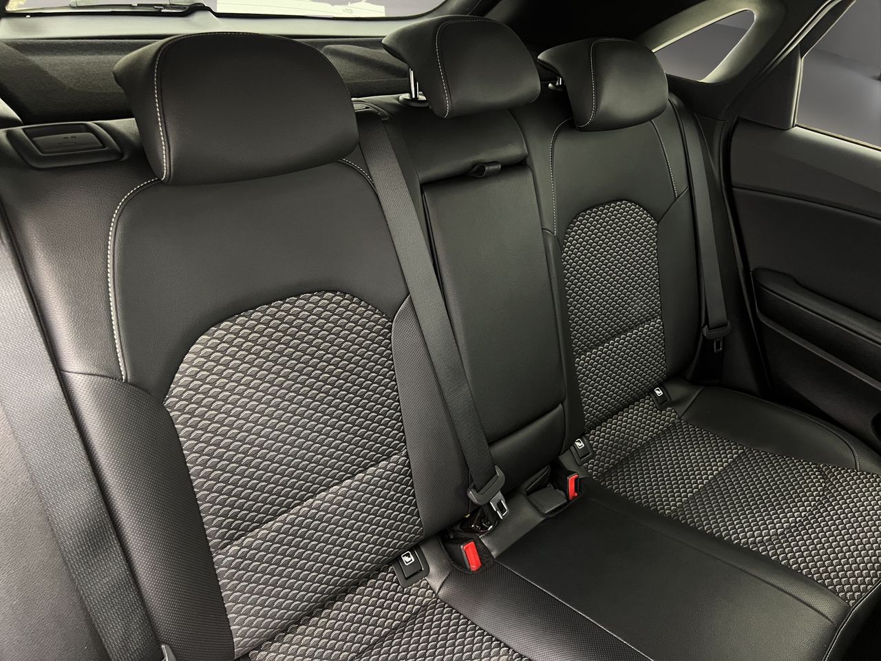 Kia Ceed  TECH 1.6 CRDI  AT7 E6D - Foto 20