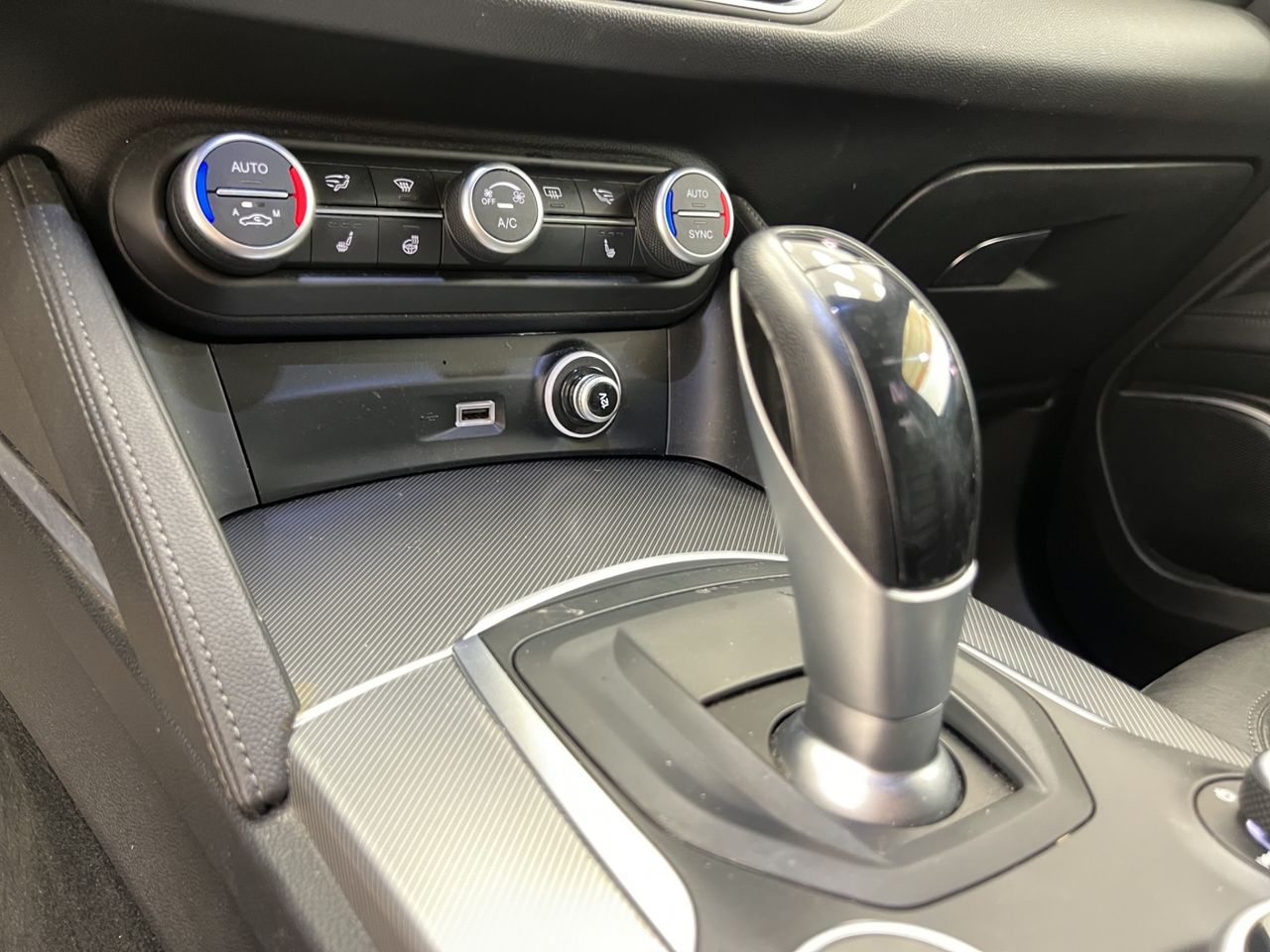 Alfa Romeo Stelvio 2.2 Diésel 154kW (210CV) Executive Q4 - Foto 28