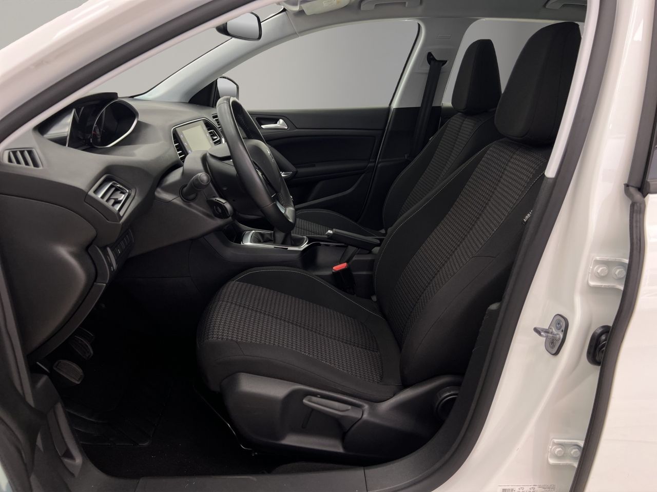 Peugeot 308 5P Active Pack BlueHDi 130 S&S MAN - Foto 10