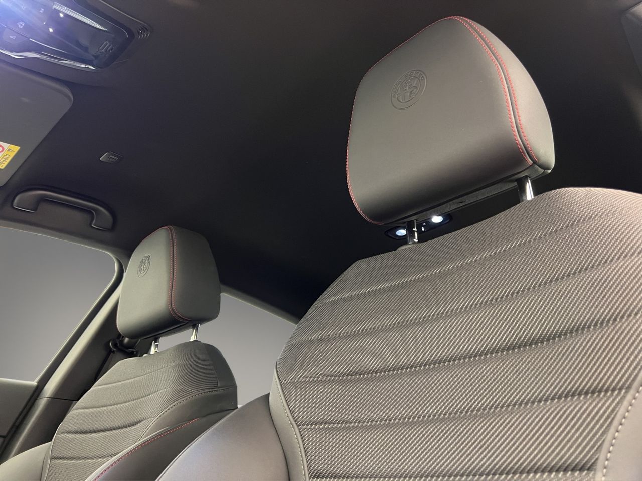 Alfa Romeo Tonale 1.5 MHEV - Foto 23
