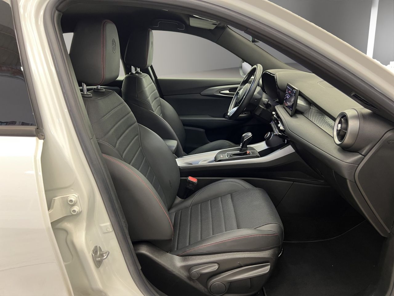 Alfa Romeo Tonale 1.5 MHEV - Foto 19