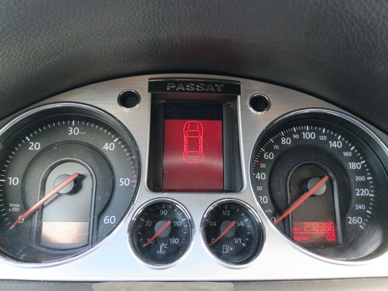 Volkswagen Passat 2.0 TDI 140cv Advance - Foto 14