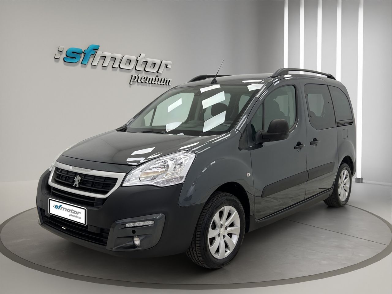 Peugeot Partner Tepee Outdoor 1.6 BlueHDi 120 - Foto 2