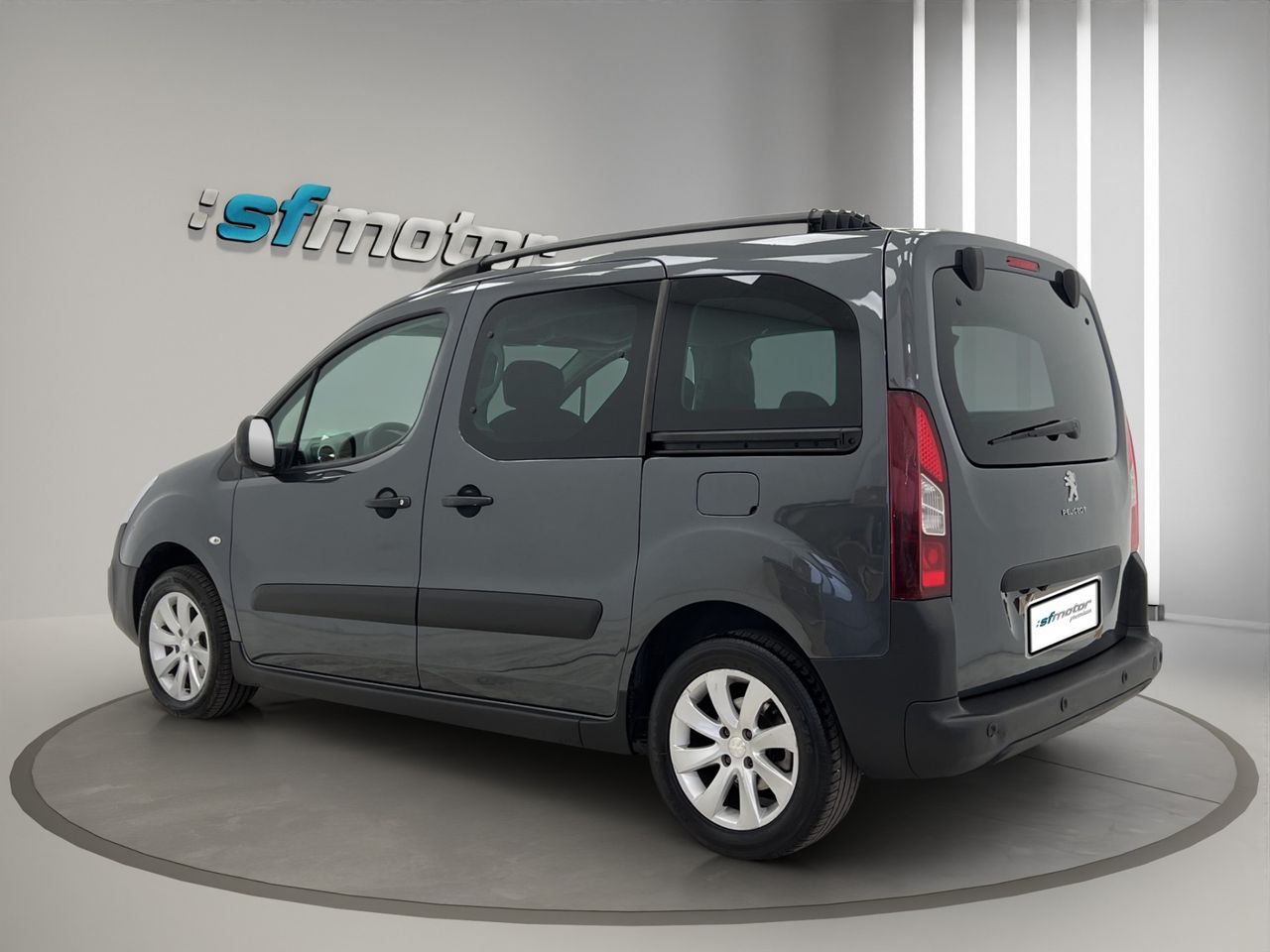Peugeot Partner Tepee Outdoor 1.6 BlueHDi 120 - Foto 5