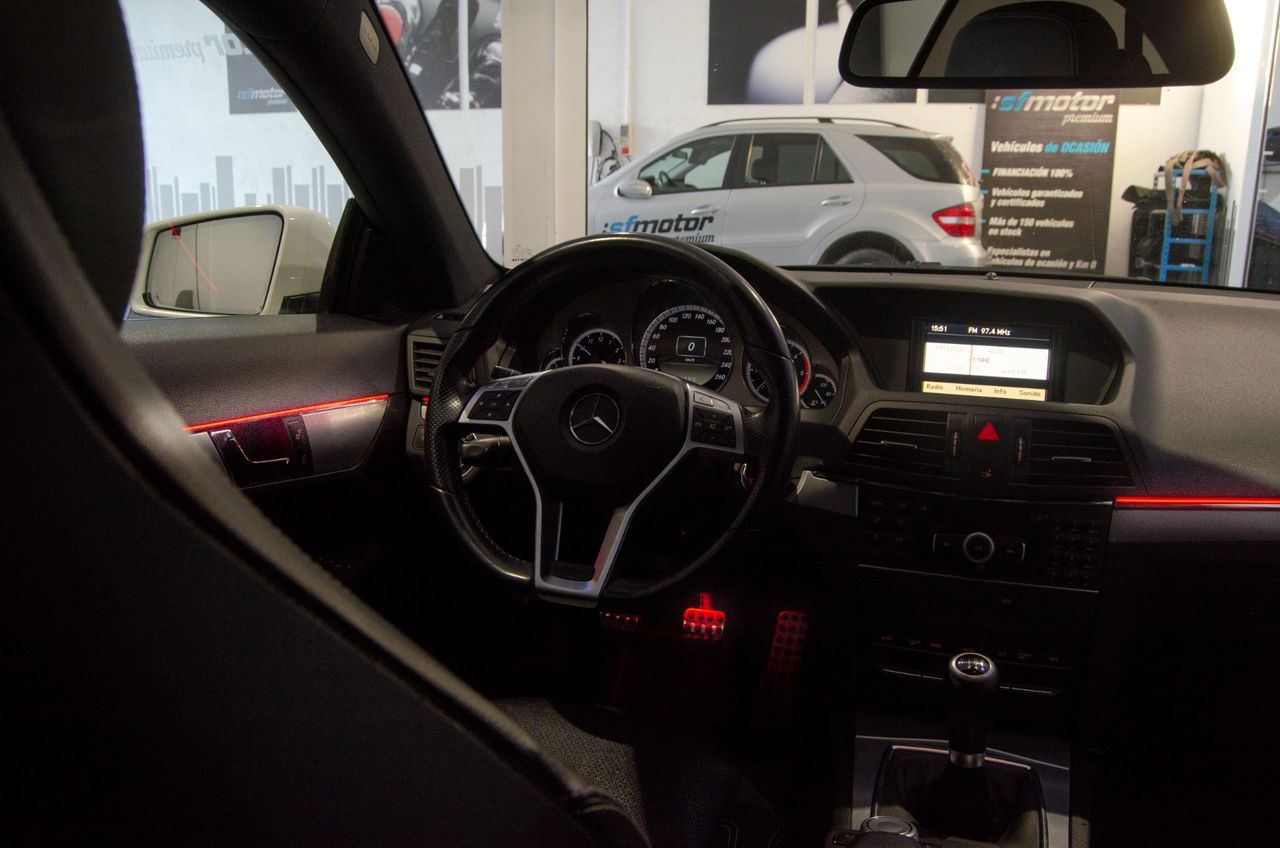 Mercedes Clase E Coupé E 220 CDI Blue Efficiency Avantg. - Foto 47