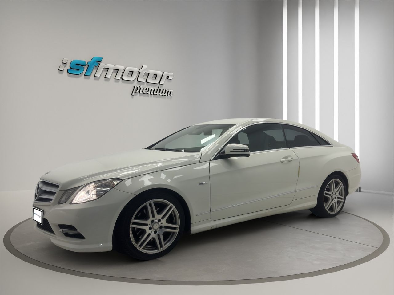 Mercedes Clase E Coupé E 220 CDI Blue Efficiency Avantg. - Foto 2
