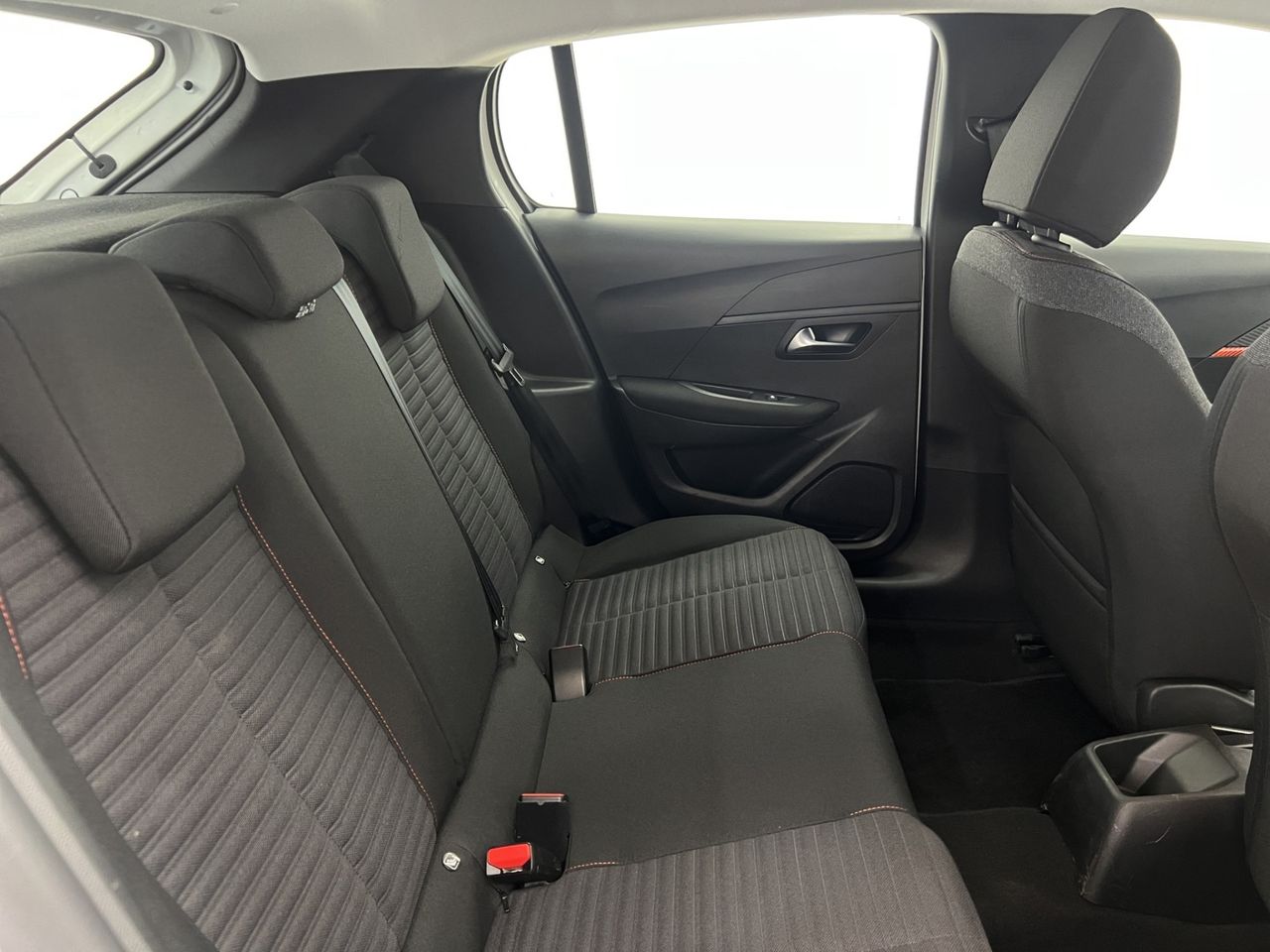 Peugeot 208 BlueHDi 73kW (100CV) Active Pack - Foto 39