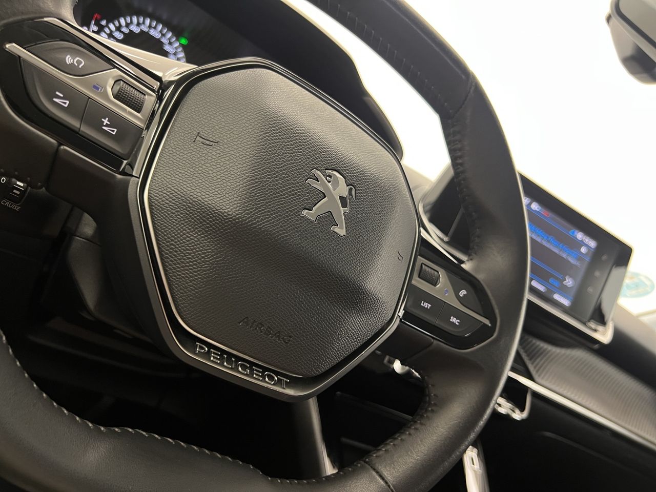 Peugeot 208 BlueHDi 73kW (100CV) Active Pack - Foto 28