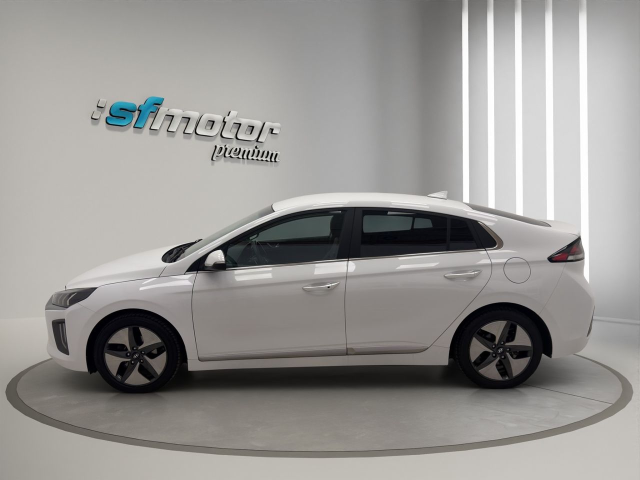 Hyundai IONIQ 1.6 GDI HEV Tecno DCT - Foto 5