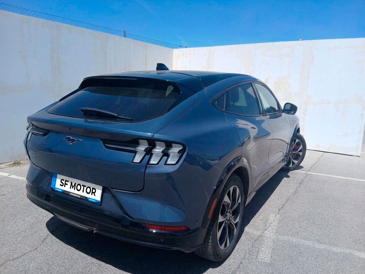 Ford Mustang Mach-E AWD 258kW Batería 98.8Kwh - Foto 3