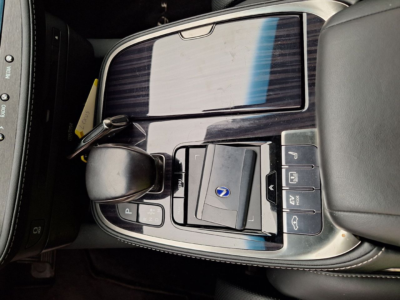 Lexus LS 500H PRIVILEGE LINE 4D - Foto 6