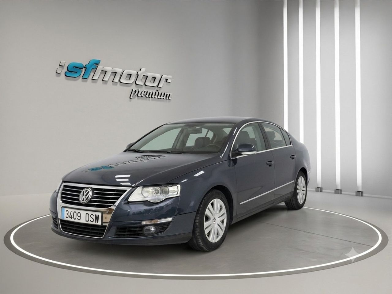 Volkswagen Passat 2.0 - Foto 2