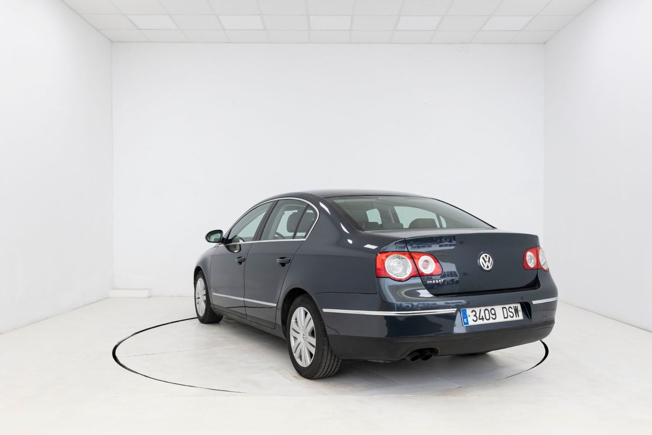 Volkswagen Passat 2.0 - Foto 3