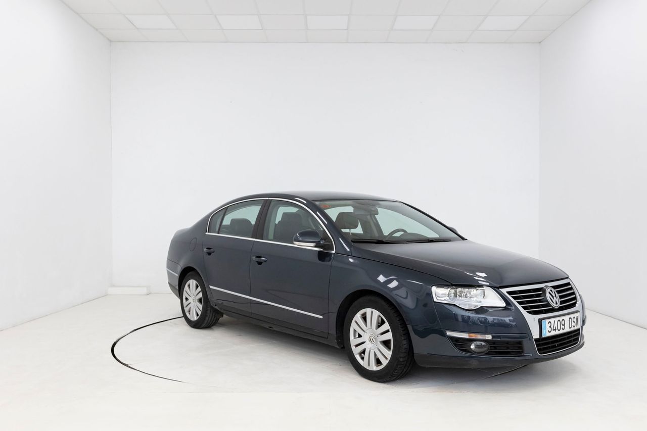 Volkswagen Passat 2.0 - Foto 5