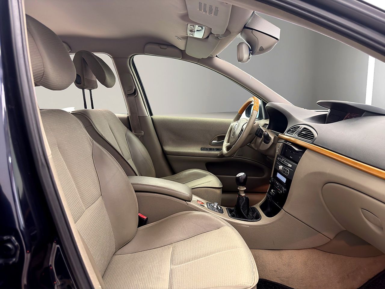 Renault Laguna Privilege 2.0dCi 150CV E4 - Foto 19