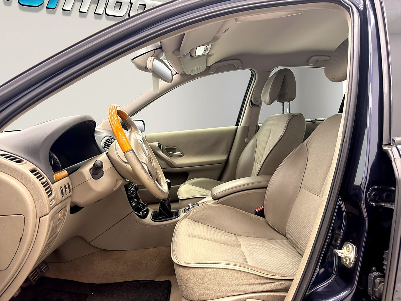 Renault Laguna Privilege 2.0dCi 150CV E4 - Foto 10