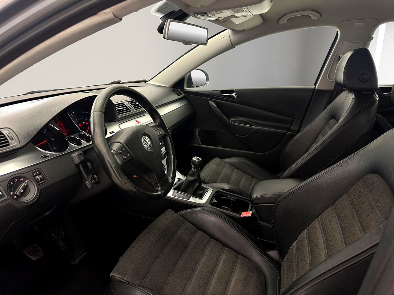 Volkswagen Passat 2.0 TDI 140cv Advance - Foto 25