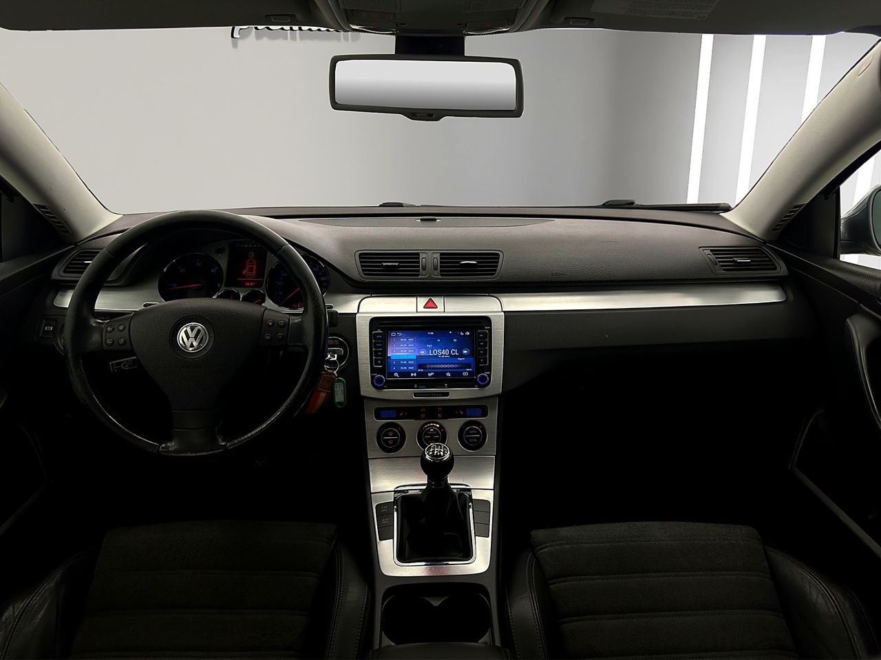 Volkswagen Passat 2.0 TDI 140cv Advance - Foto 17
