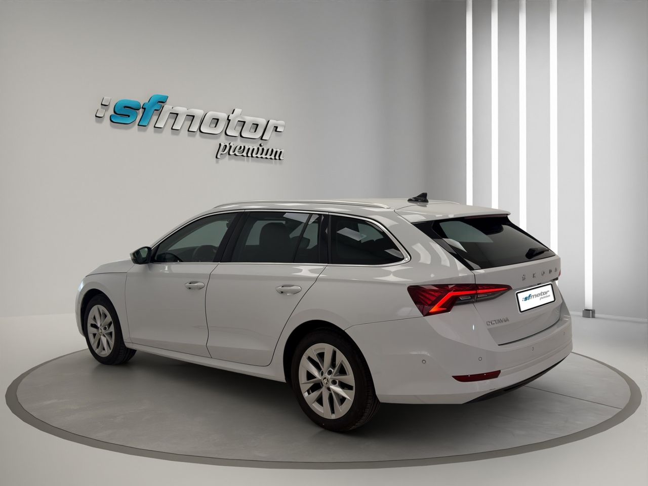 Skoda Octavia Combi 2.0 TDI 110kW (150CV) DSG Style - Foto 5