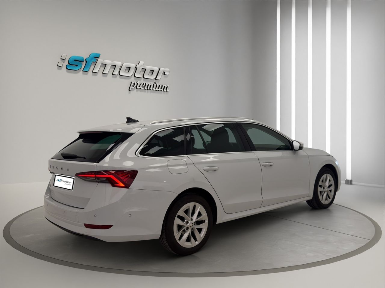 Skoda Octavia Combi 2.0 TDI 110kW (150CV) DSG Style - Foto 7