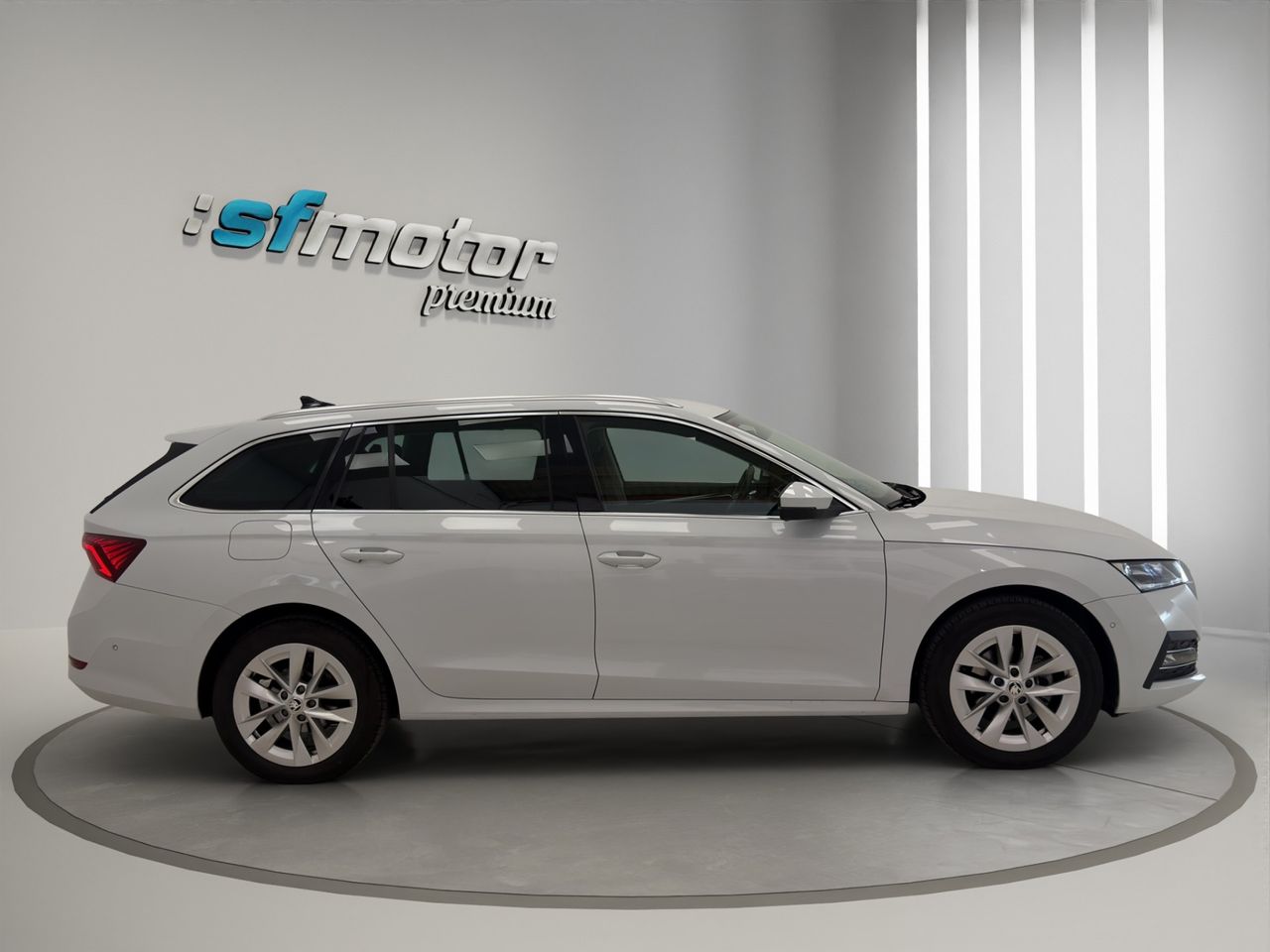 Skoda Octavia Combi 2.0 TDI 110kW (150CV) DSG Style - Foto 8